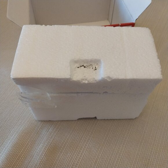 Lenox Holly Berry Holiday Wine Coaster And Stopper - Picture 6 of 6